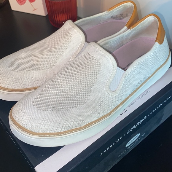 Dr Scholl’s Madi White Shoes - Picture 2 of 5